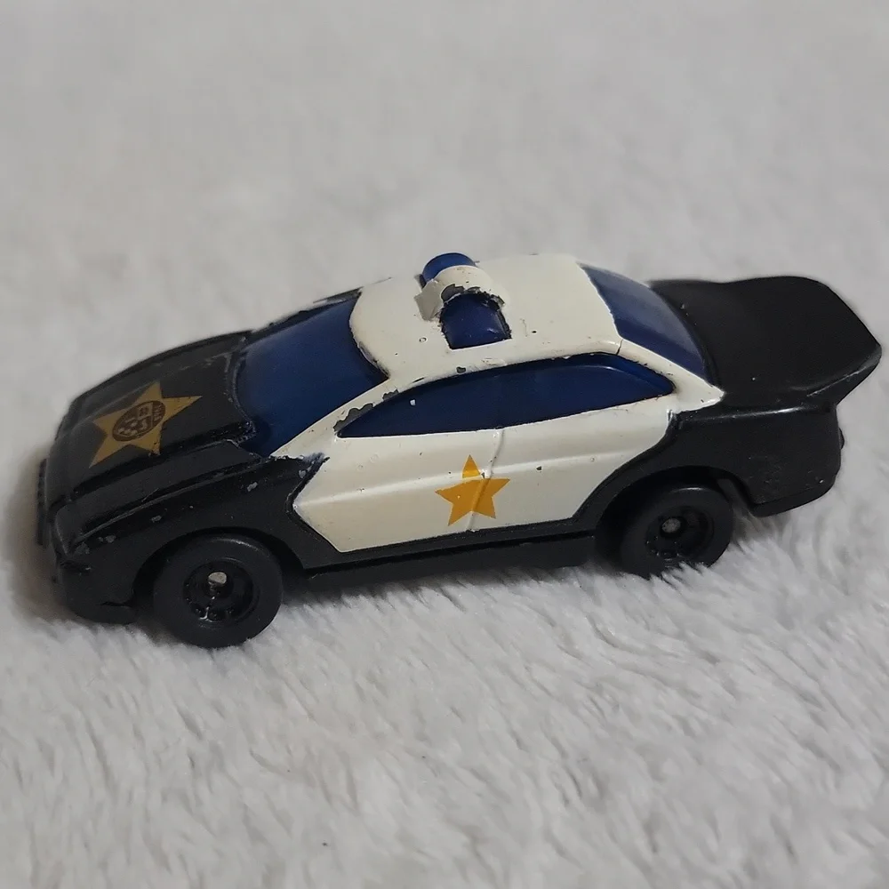 Vintage 1993 Hot Wheels police car